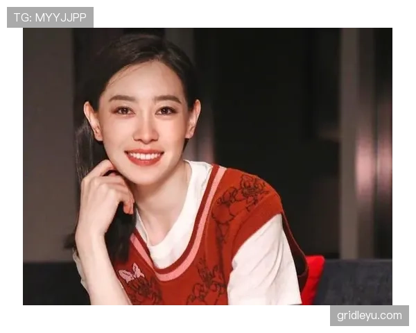 孙一文连换几套衣服，球场上和日常简直判若两人，谁能想到？